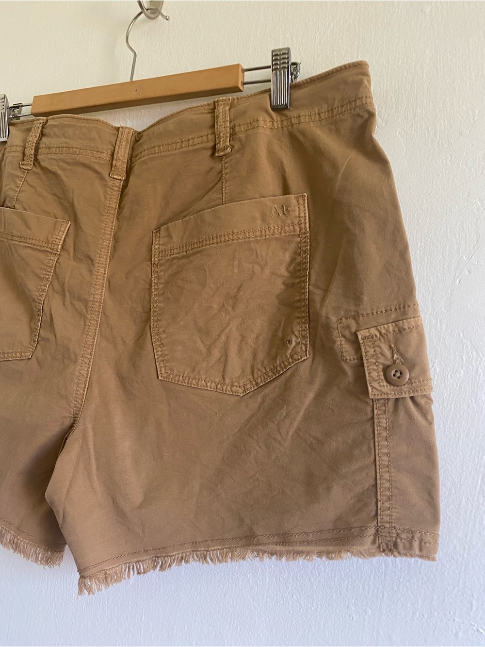 AE 90s Boyfriend Short Size 14 Tan Cargo - Picture 6 of 7